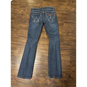 Wrangler Women's bootcut Jeans size 9x 34